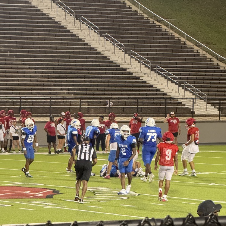 football players on field
