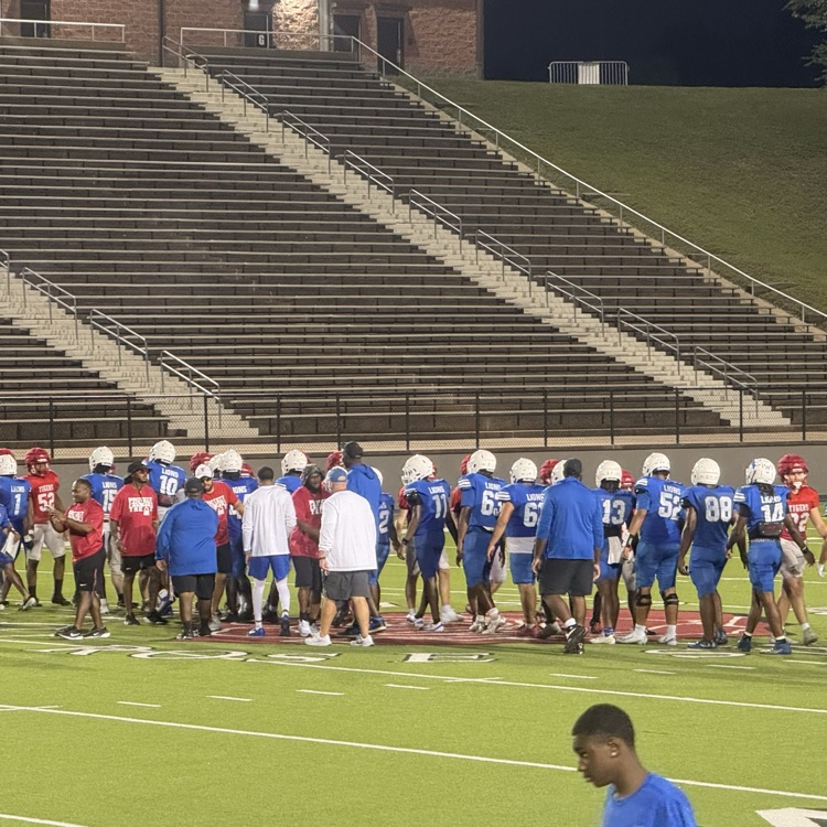 football players on field