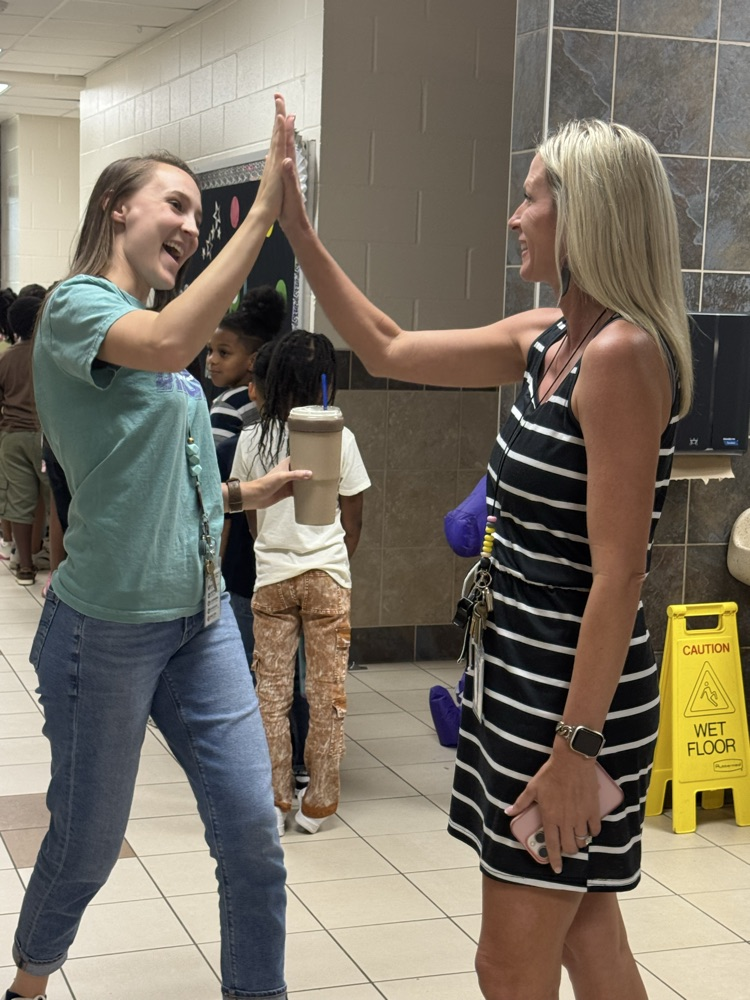 admin tapping out teachers 
