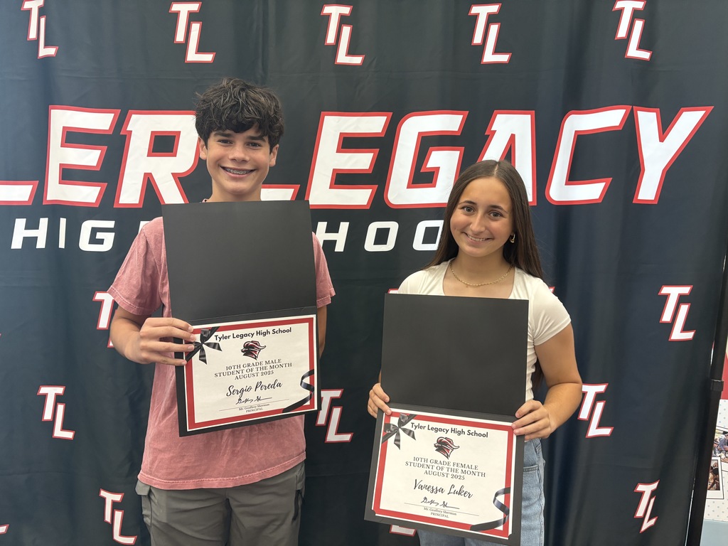 Sophomores of the Month: Sergio Pereda and Vanessa Luker