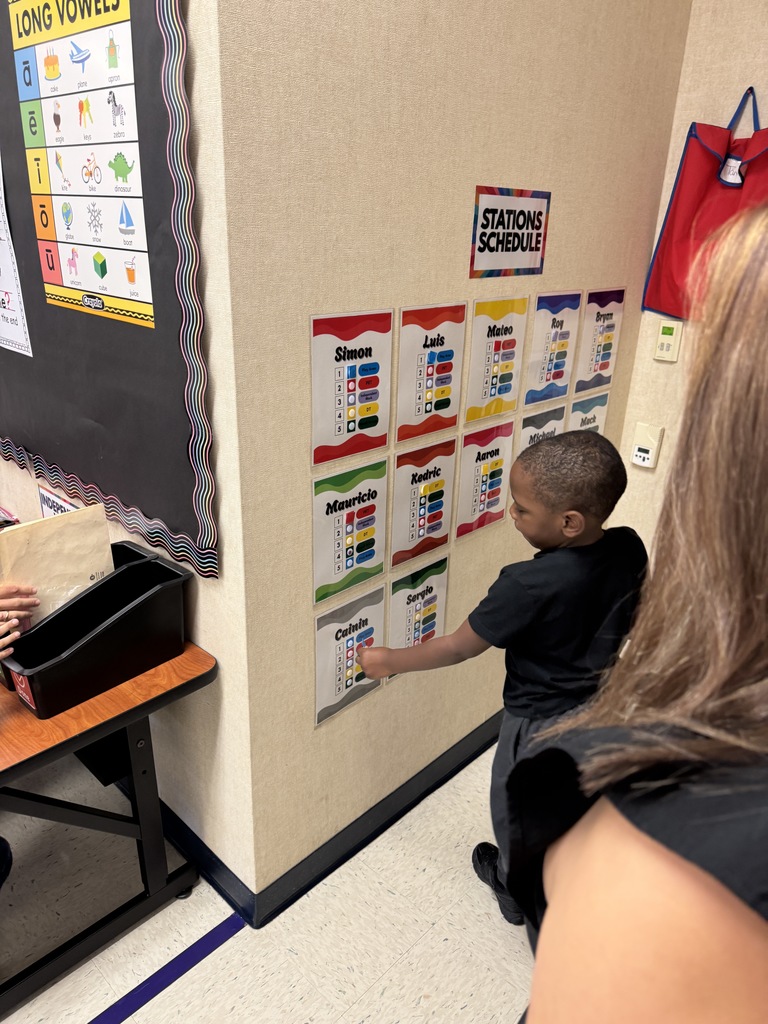 Student tracking station rotation