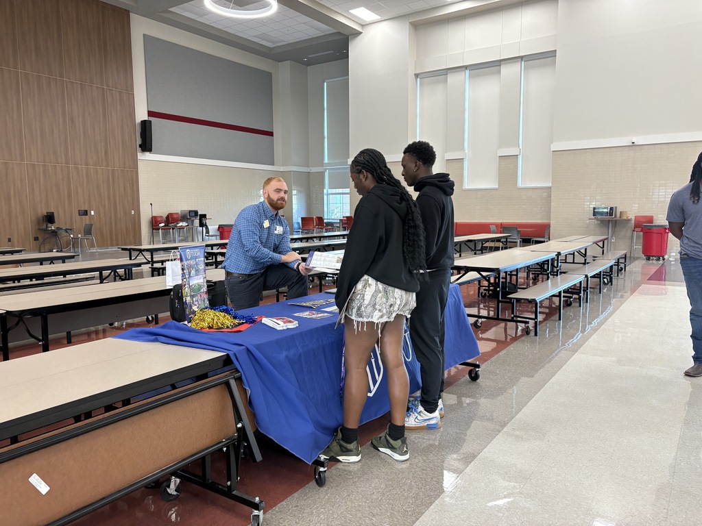 Tyler Legacy students at the college fair