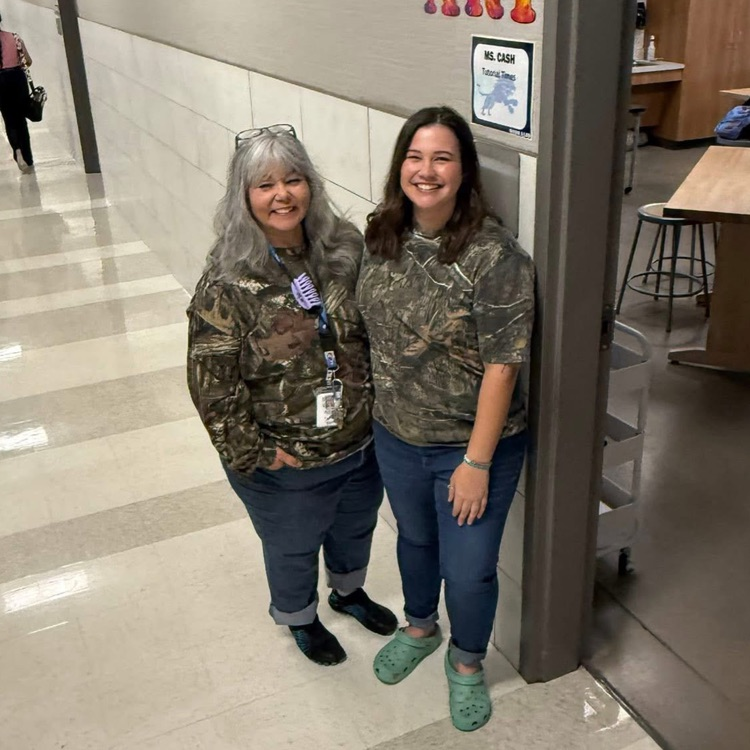 teachers wearing camo