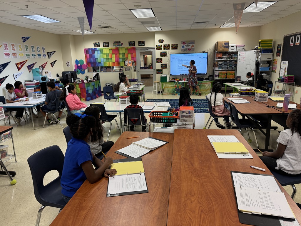 Students learing about AVID 