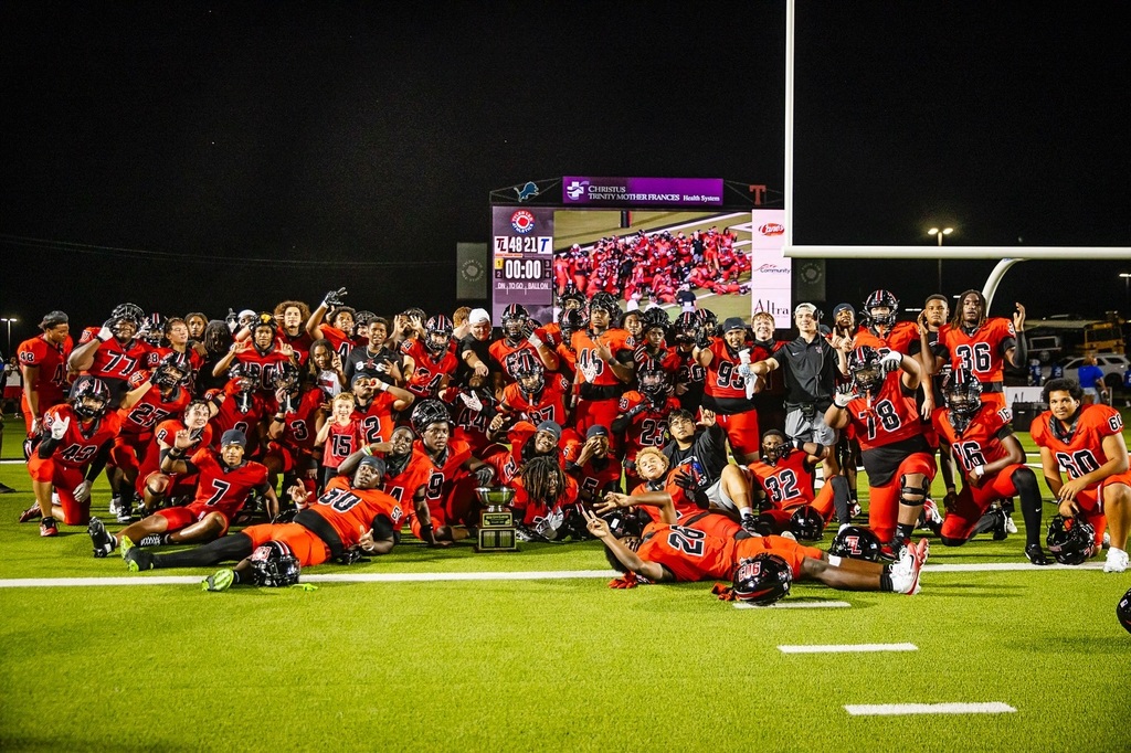 Tyler Legacy High School wins Rose City Rivalry in 2025.