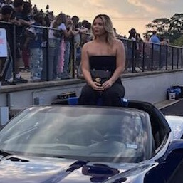girls in car