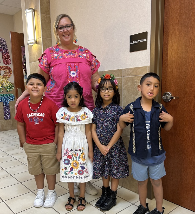 Today we celebrated the start of Hispanic Heritage Month and Hello Week with Hola Day! Don’t miss our other spirit days coming up this week. Go Jaguars! 🐆