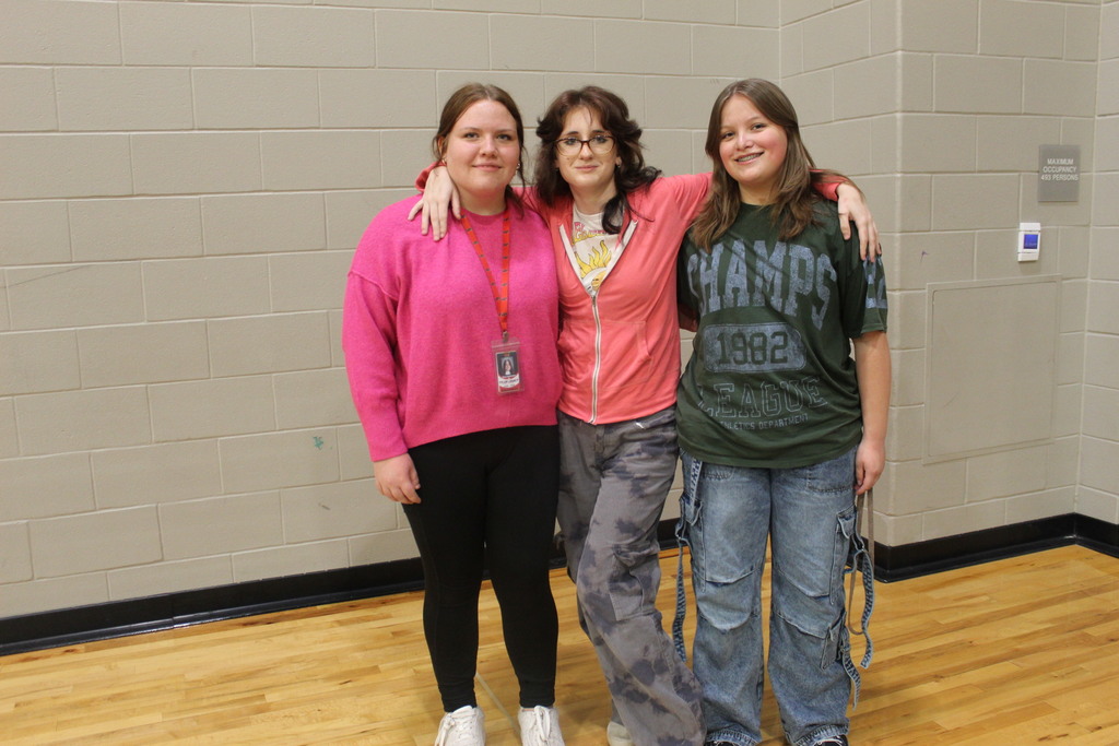 Tyler Legacy students and staff for Neon Day