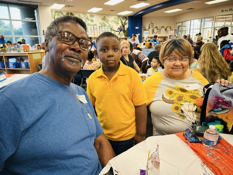 breakfast with grandparents 