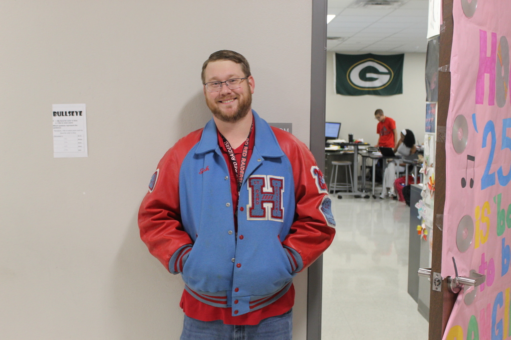 Tyler Legacy students and staff dressed up for Throwback Thursday HoCo spirit week