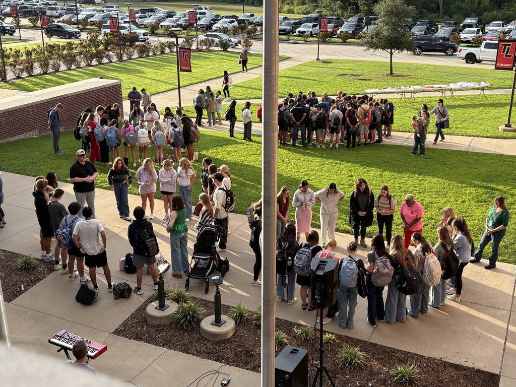 Tyler Legacy staff and students at See you at the pole