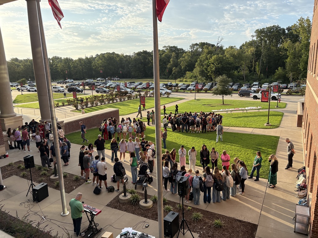 Tyler Legacy staff and students at See you at the pole