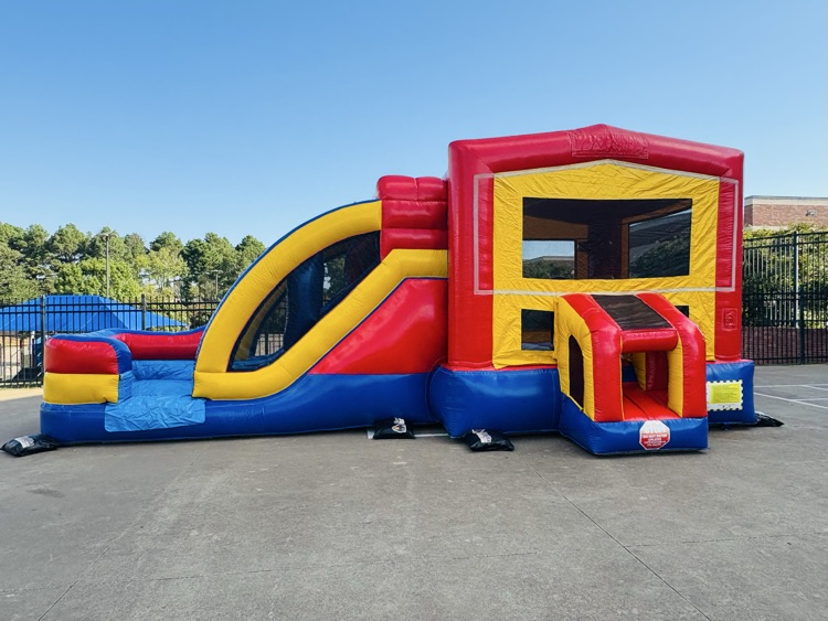 bouncy house 