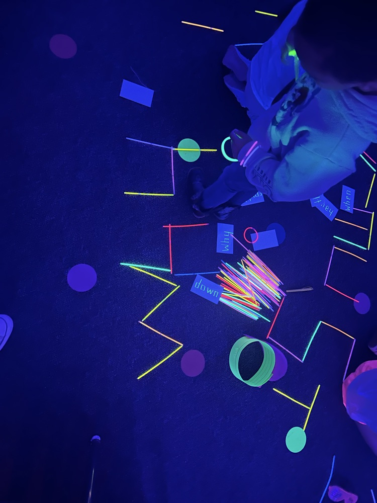 kids enjoying glow day