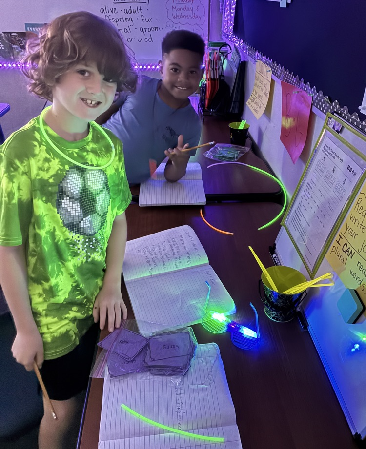 kids enjoying glow day