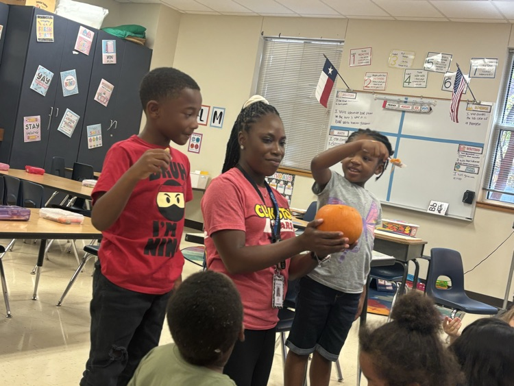 kinder pumpkin