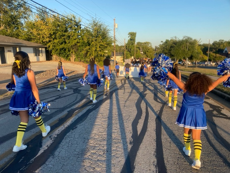 Lobo Cheerleaders 