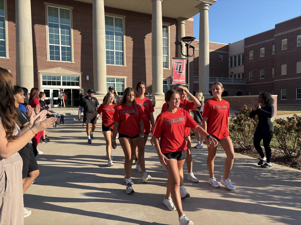 Tyler Legacy Varsity Tennis at their send off for regional quarterfinals