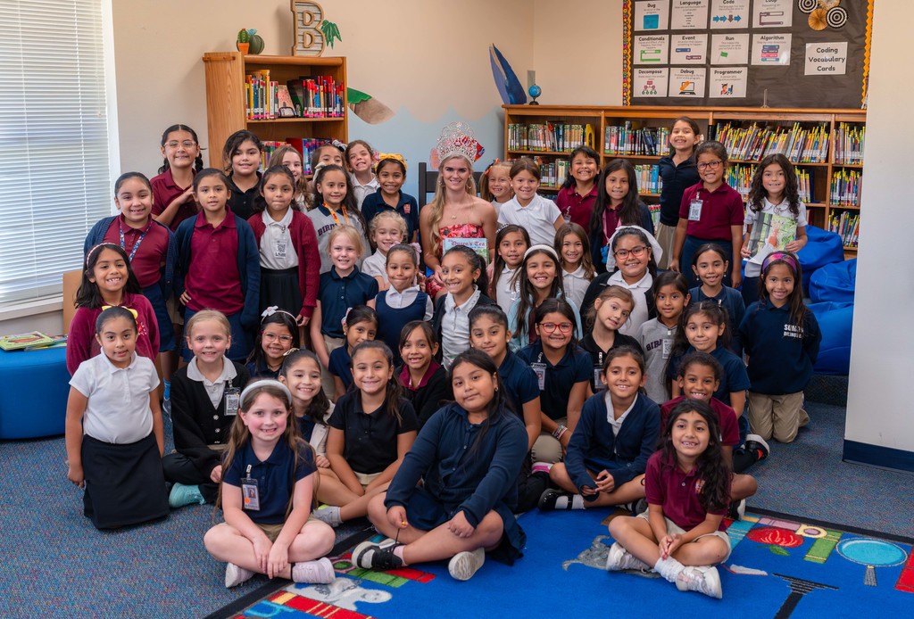 Texas Rose Festival Queen Avery Craft Armstrong visits Birdwell Elementary