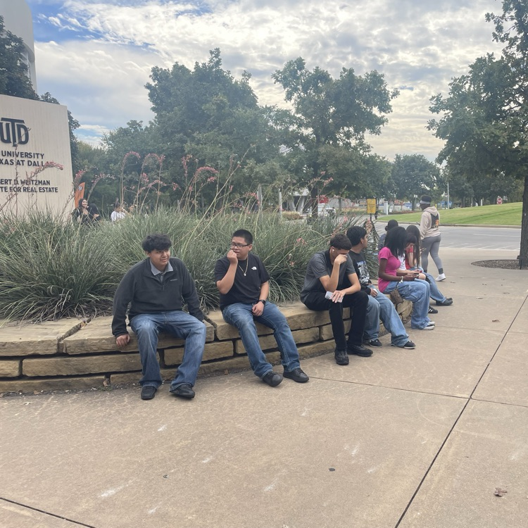 students on tour 