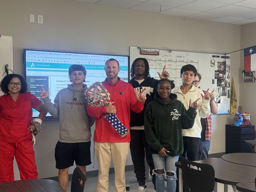 👏🏆 Shoutout to our Walk Through Wednesday Champion — Coach Case! Whether he’s coaching football or teaching Economics, Coach Case brings positivity, teamwork, and leadership to everything he does. Thank you for being a true Red Raider role model