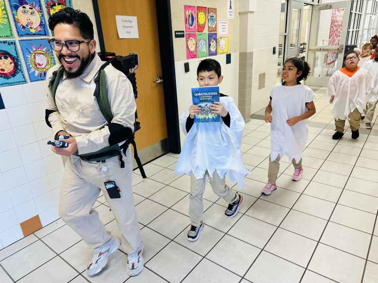 book character parade 