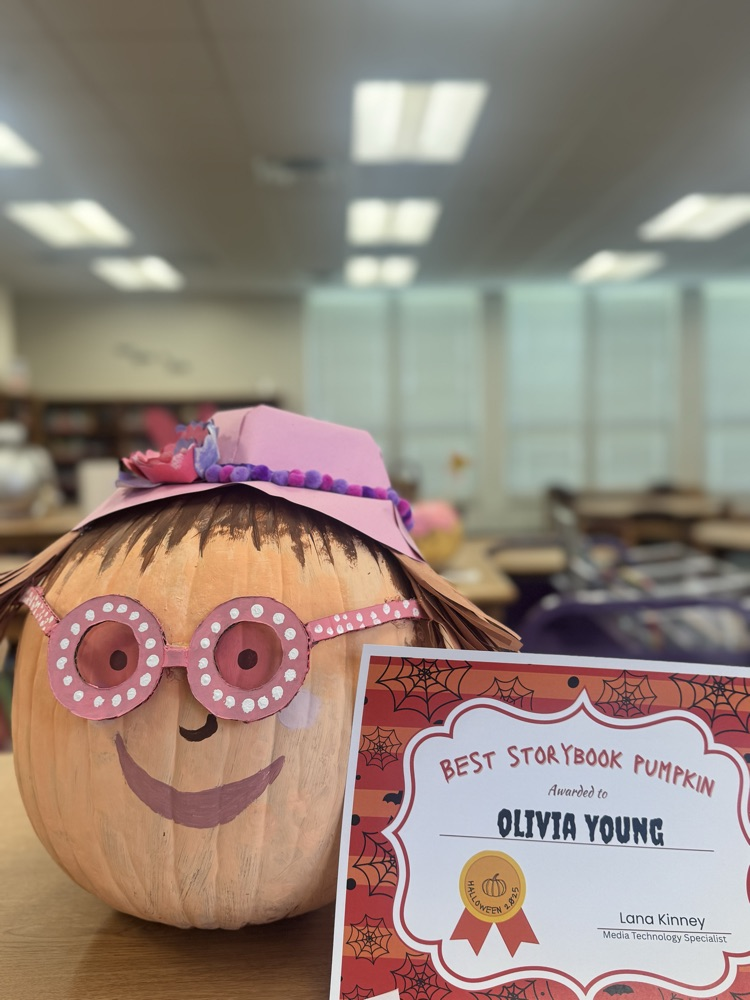 book character pumpkin winner