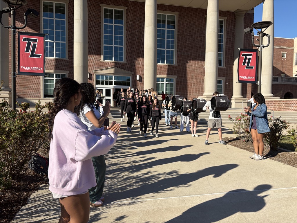 Tyler Legacy Varsity Volleyball at their sendoff