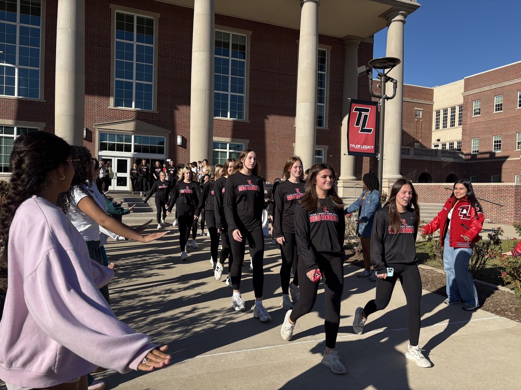 Tyler Legacy Varsity Volleyball at their sendoff