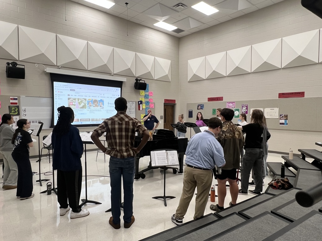 Earlier this week, our advanced choir, “Good Vibrations” had the chance to work with Dr. Cameron Rose, Director of Choral Activities from UT Tyler.