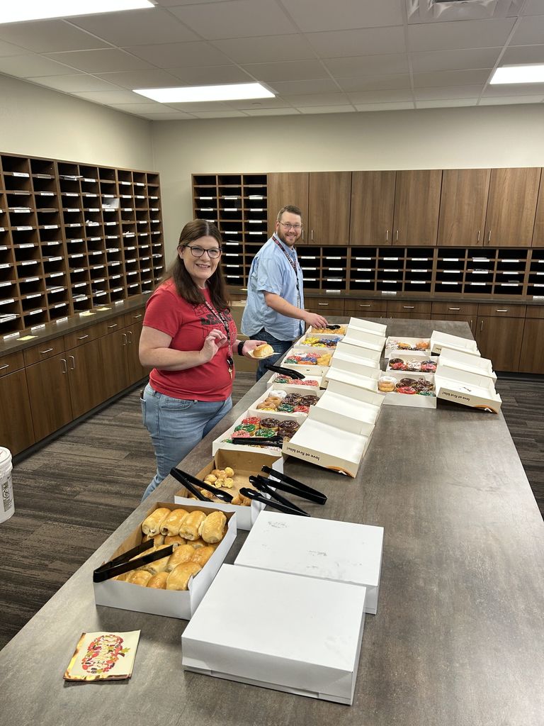 Thank you, Tyler Legacy PTA! What a sweet surprise on the last day before Thanksgiving break—donuts and kolaches for our staff! 🥯🍩 We are so grateful for our amazing PTA and the continued support you show us. Your kindness makes a big difference! 💙