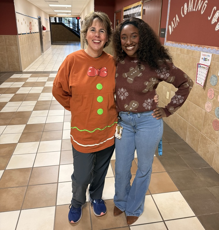 🍬✨ Sweet Days at Our School! ✨🍬 Our teachers went all out for Gingerbread Day and Candy Cane Day!