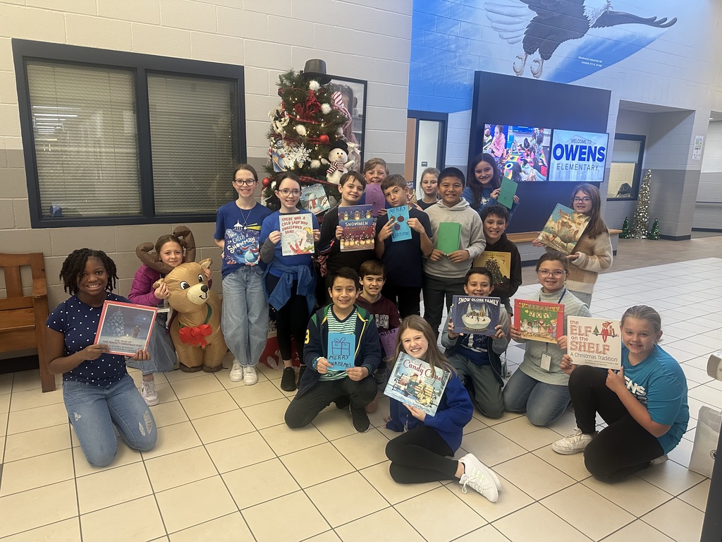 Students with there books they read at the nursing home!