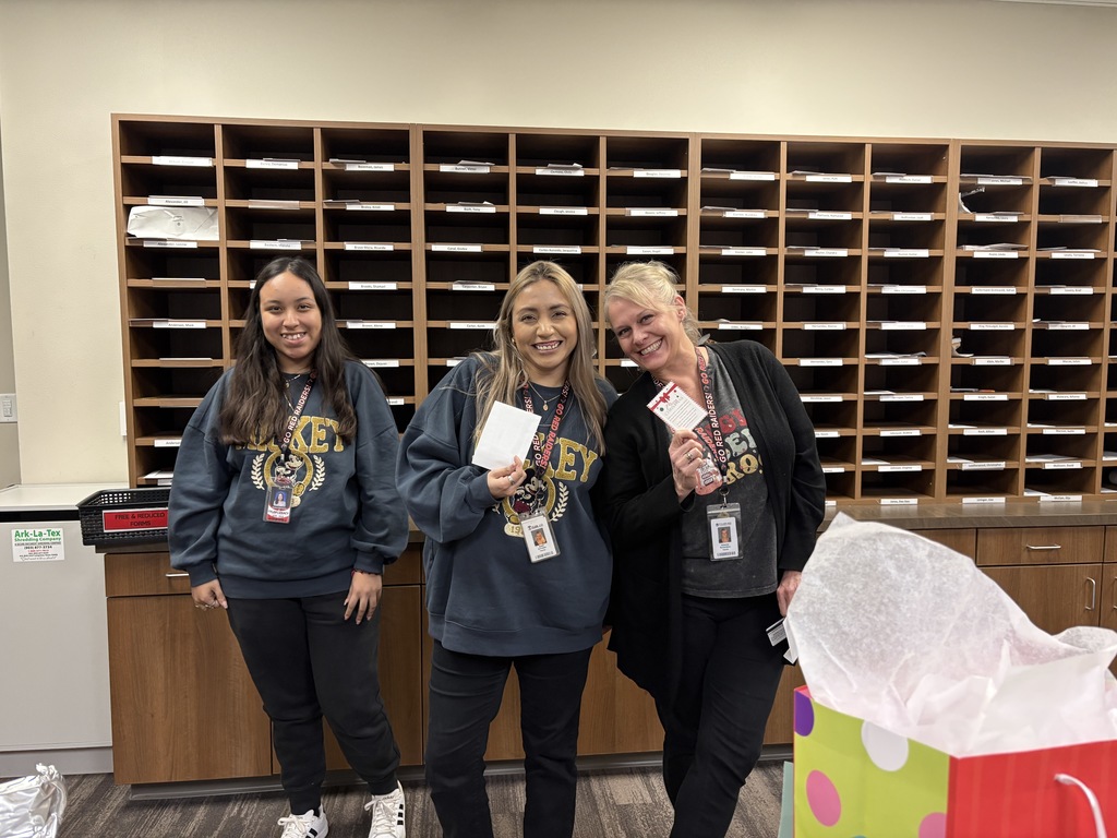 💛 Thank You, Glenwood Church! 💛 We are so blessed to have such amazing community partners! From setting up a care closet for our students, donating coffee every Wednesday for Coffee Wednesdays, providing a homecooked breakfast for staff at the beginning of the year, and even surprising our team with a Christmas gift card, Glenwood Church always finds ways to support Tyler Legacy. Your generosity and love make a huge difference! ❤️