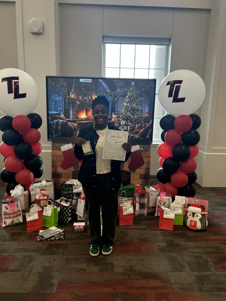 π
Santa Visited Tyler Legacy! π
Our Santa Letter Event was a huge success thanks to the holiday spirit of our students and staff! β¨ 313 letters were sent to Santa this year (with 17 students admitting theyβve been naughty π). Three students even wrote more than one letterβhoping to make the nice list twice! π Santa delivered gifts to over 35 students from their wish lists, spreading joy across campus. A BIG thank you to Mr. Nguyen for leading this tradition and keeping the Christmas spirit alive at Tyler Legacy! And thank you to everyone who participated and made this event magical. Wishing everyone a Merry Christmas and a joyful holiday season!