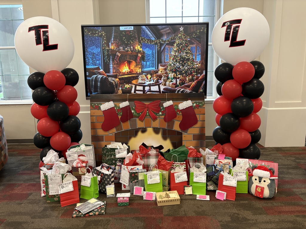 🎅 Santa Visited Tyler Legacy! 🎅 Our Santa Letter Event was a huge success thanks to the holiday spirit of our students and staff! ✨ 313 letters were sent to Santa this year (with 17 students admitting they’ve been naughty 😉). Three students even wrote more than one letter—hoping to make the nice list twice! 🎁 Santa delivered gifts to over 35 students from their wish lists, spreading joy across campus. A BIG thank you to Mr. Nguyen for leading this tradition and keeping the Christmas spirit alive at Tyler Legacy! And thank you to everyone who participated and made this event magical. Wishing everyone a Merry Christmas and a joyful holiday season!