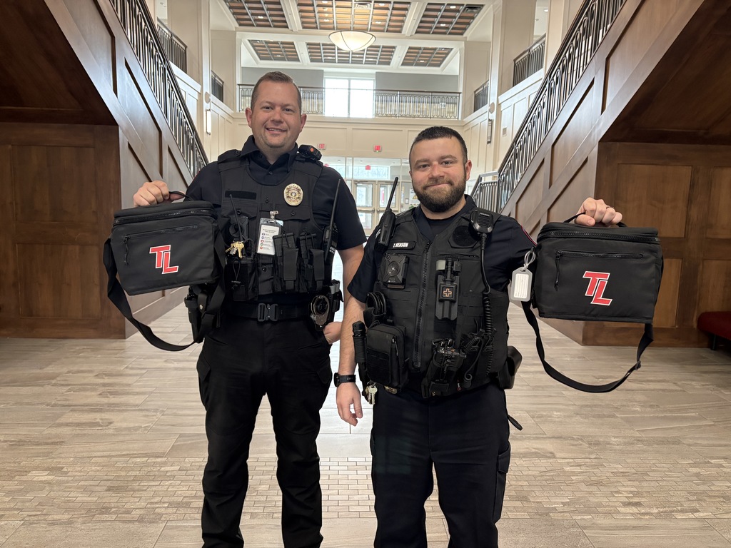 💙 Happy National Law Enforcement Appreciation Day! 💙 Today we want to give a huge THANK YOU to our Tyler Legacy School Resource Officers — Officer Westbrook, Officer Deaver, Officer Bell, and Officer Meisner. We are so grateful for the dedication, care, and commitment you show every single day to keep our campus safe and secure. Your presence makes a difference, and we truly appreciate all that you do for our students, staff, and community. We are lucky to have you! 🚓👮‍♂️👮‍♀️