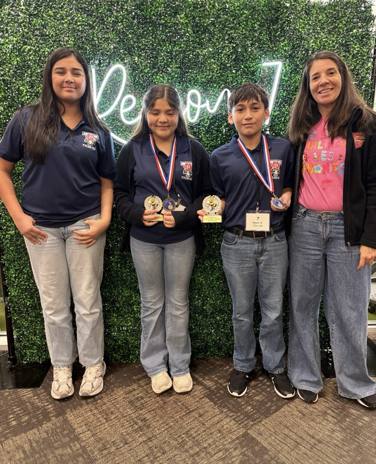 students in spelling bee