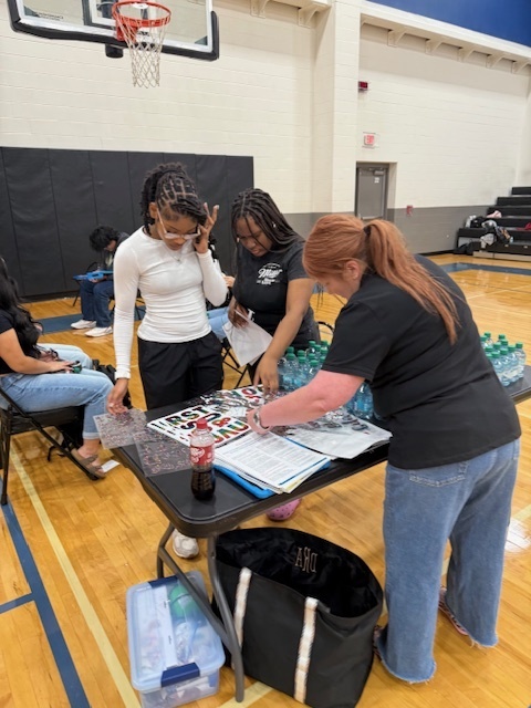 people donating blood