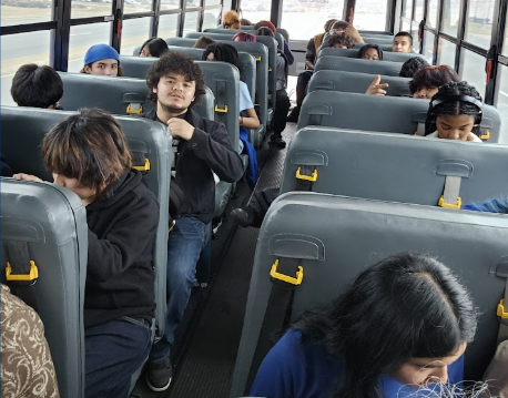 VASE students on bus to Pine Tree