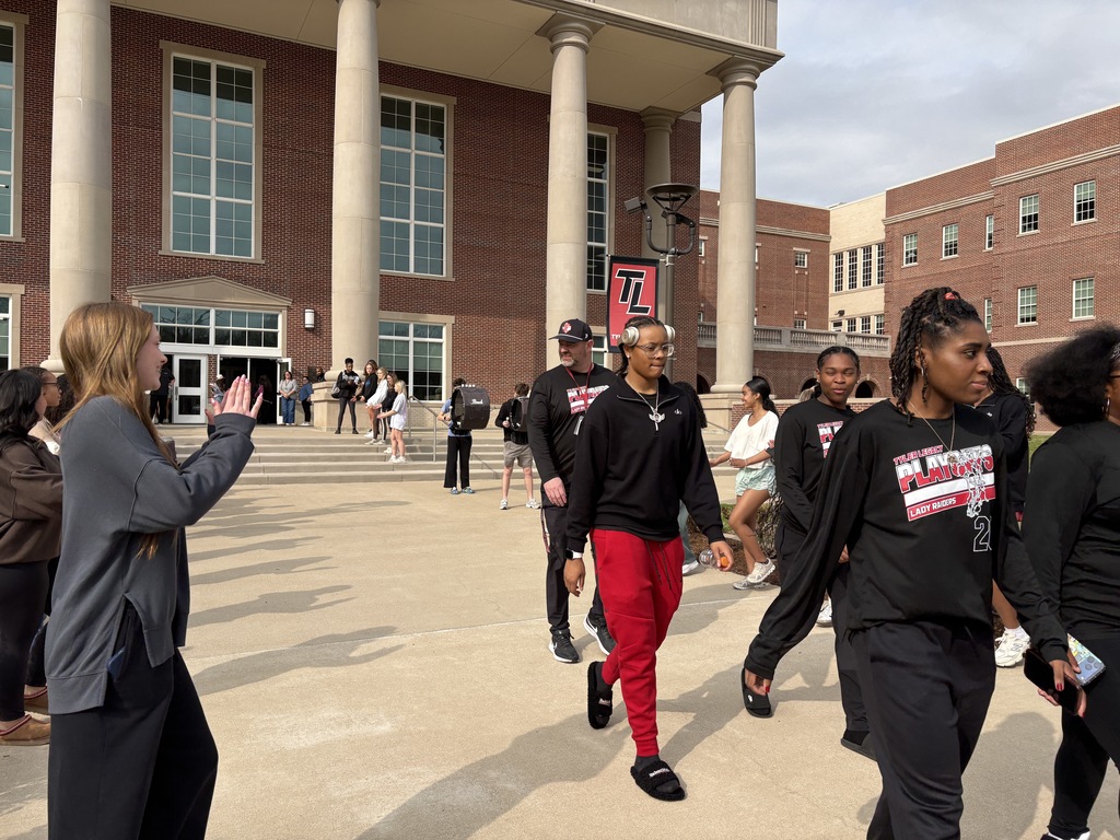 Tyler Legacy Varsity girls basketball heading to round 2 of playoffs