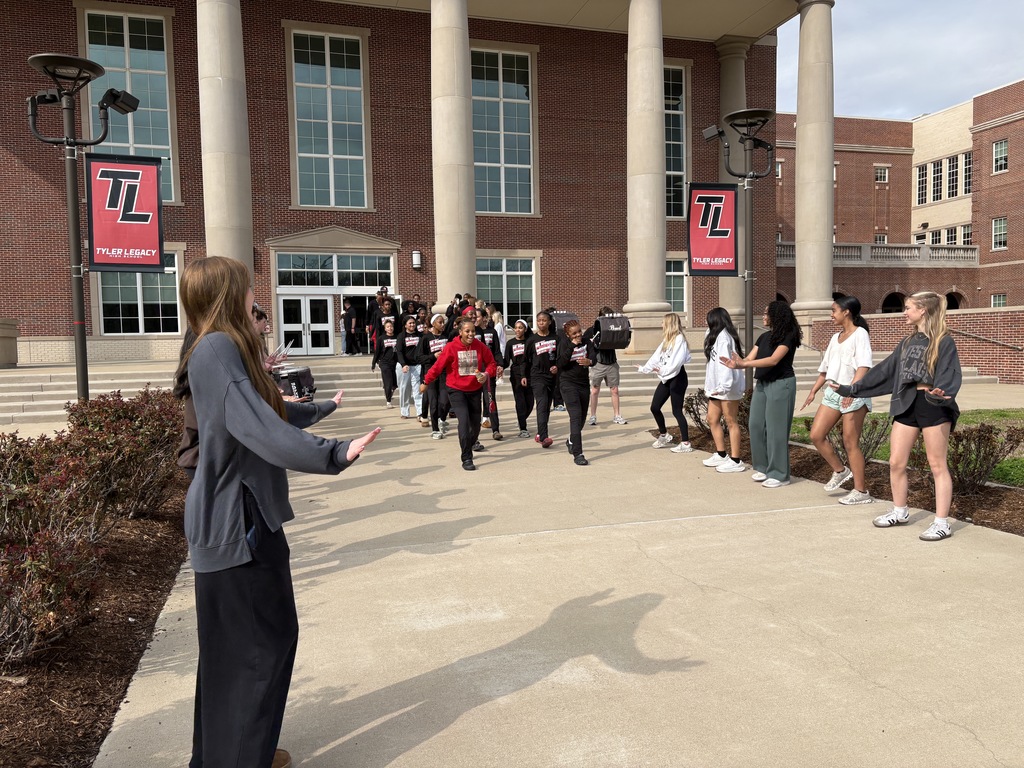 Tyler Legacy Varsity girls basketball heading to round 2 of playoffs