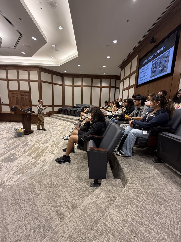 Tyler Legacy students on a tour at TJC