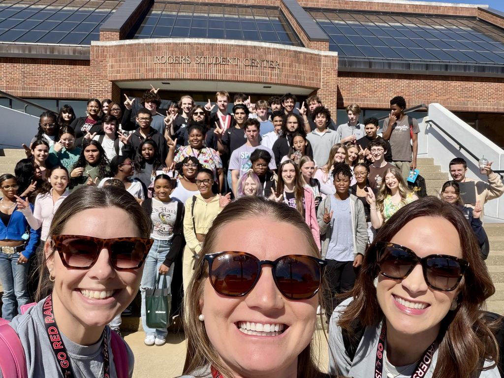Tyler Legacy students on a tour at TJC
