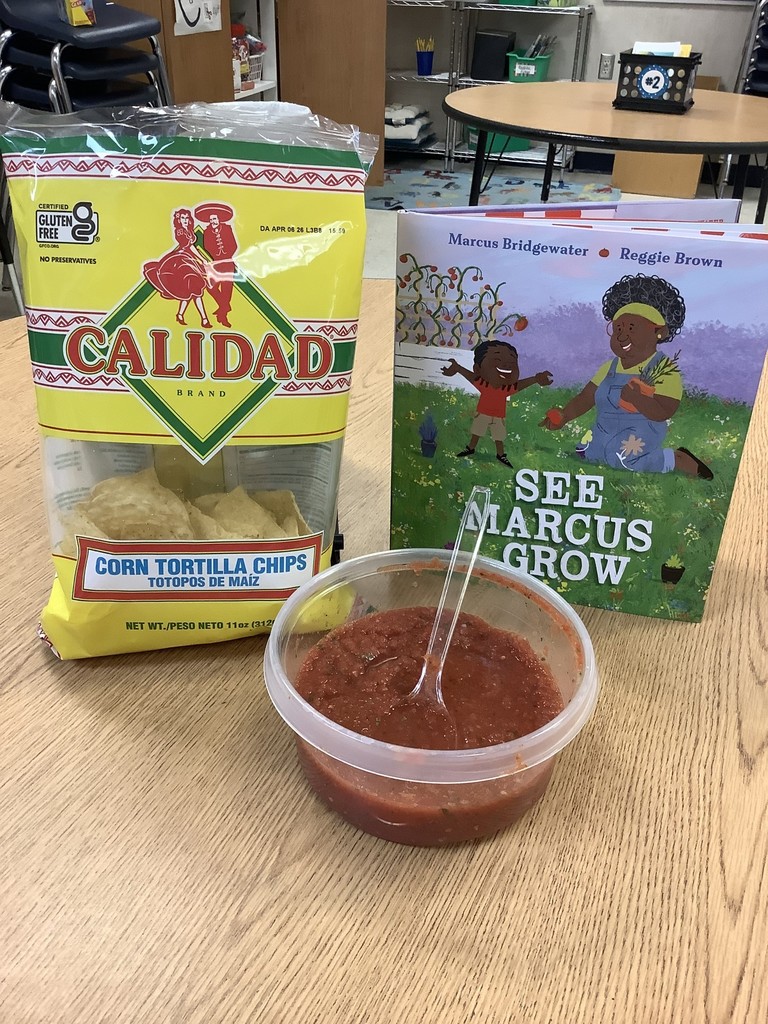 Kindergarten students making salsa.