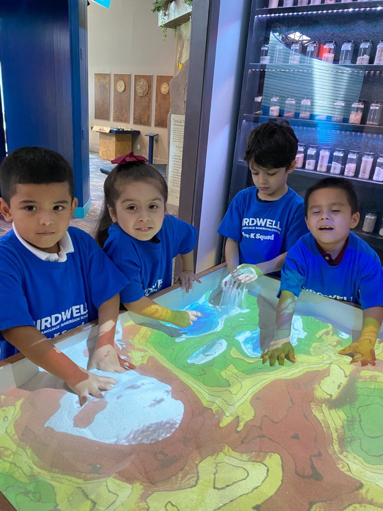 discovery science place field trip