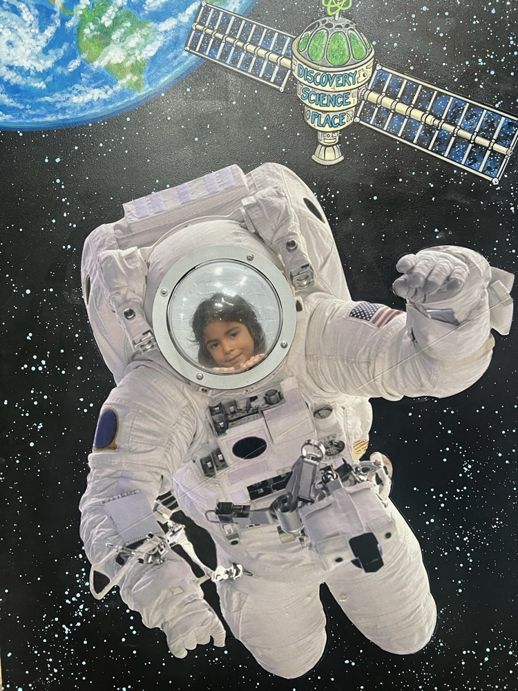 discovery science place field trip