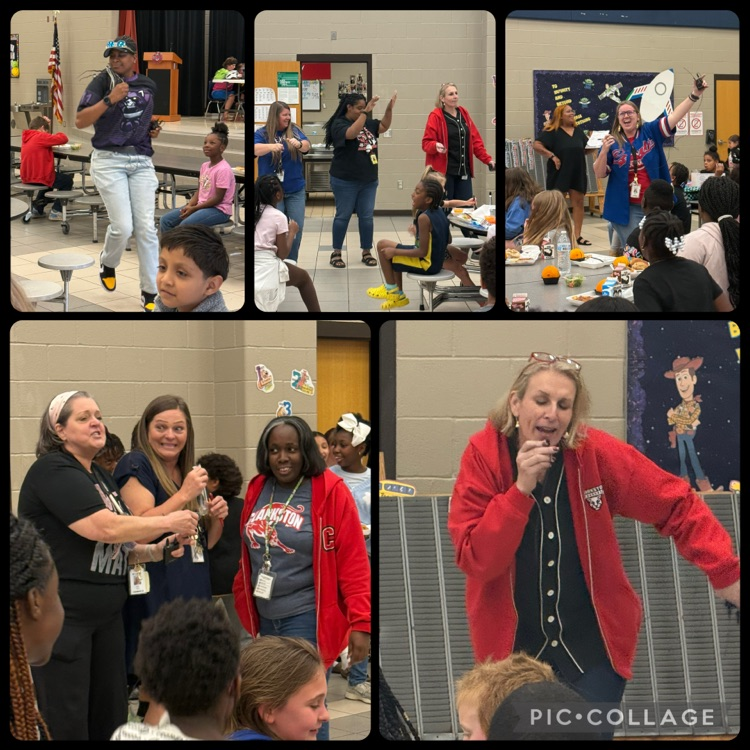 Teacher, singing, cafΓ© karaoke