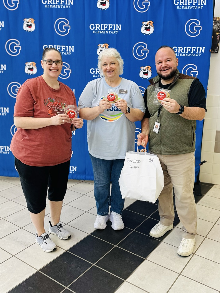 green acres Baptist donated cookies to griffin staff
