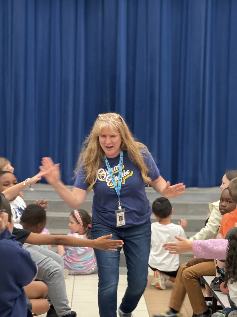 Teachers receiving grants from PTA.